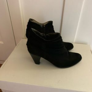 Black boots ankle women’s 6.5